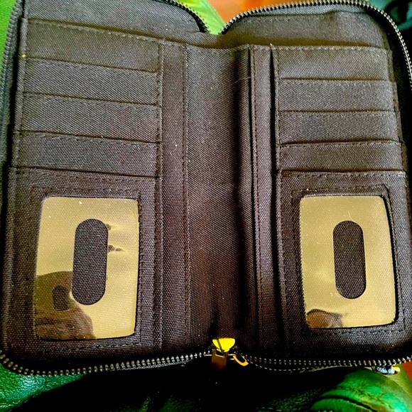 GUC Simply Southern Wristlet/Plaid Design-Large Enough to Hold Everything! - Picture 8 of 12